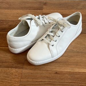 Nearly brand new Fitflop white leather Men’s sneakers, size 10